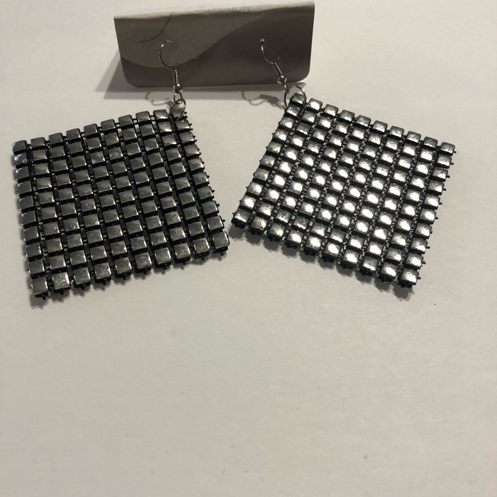 Women’s jewelry